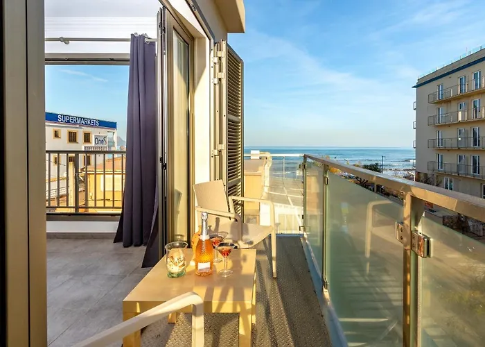 Castello Playa Apartment